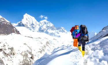 Hiking trail in the Everest Himalaya of Nepal with mountain views, alpine landscapes, and trekking routes near Mount Everest.