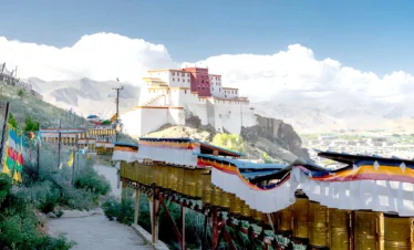 Panchen Lama’s Palace in Shigatse, Tibet, historic residence associated with the Panchen Lama near Tashilhunpo Monastery.